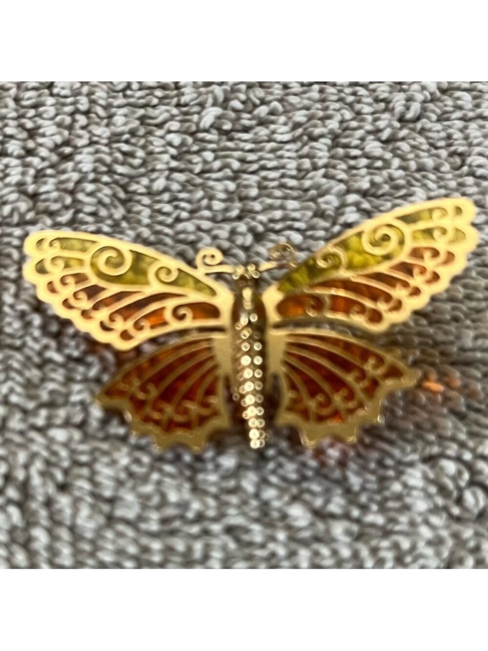 Elegant Gold Butterfly Brooch 1”‎ Avon